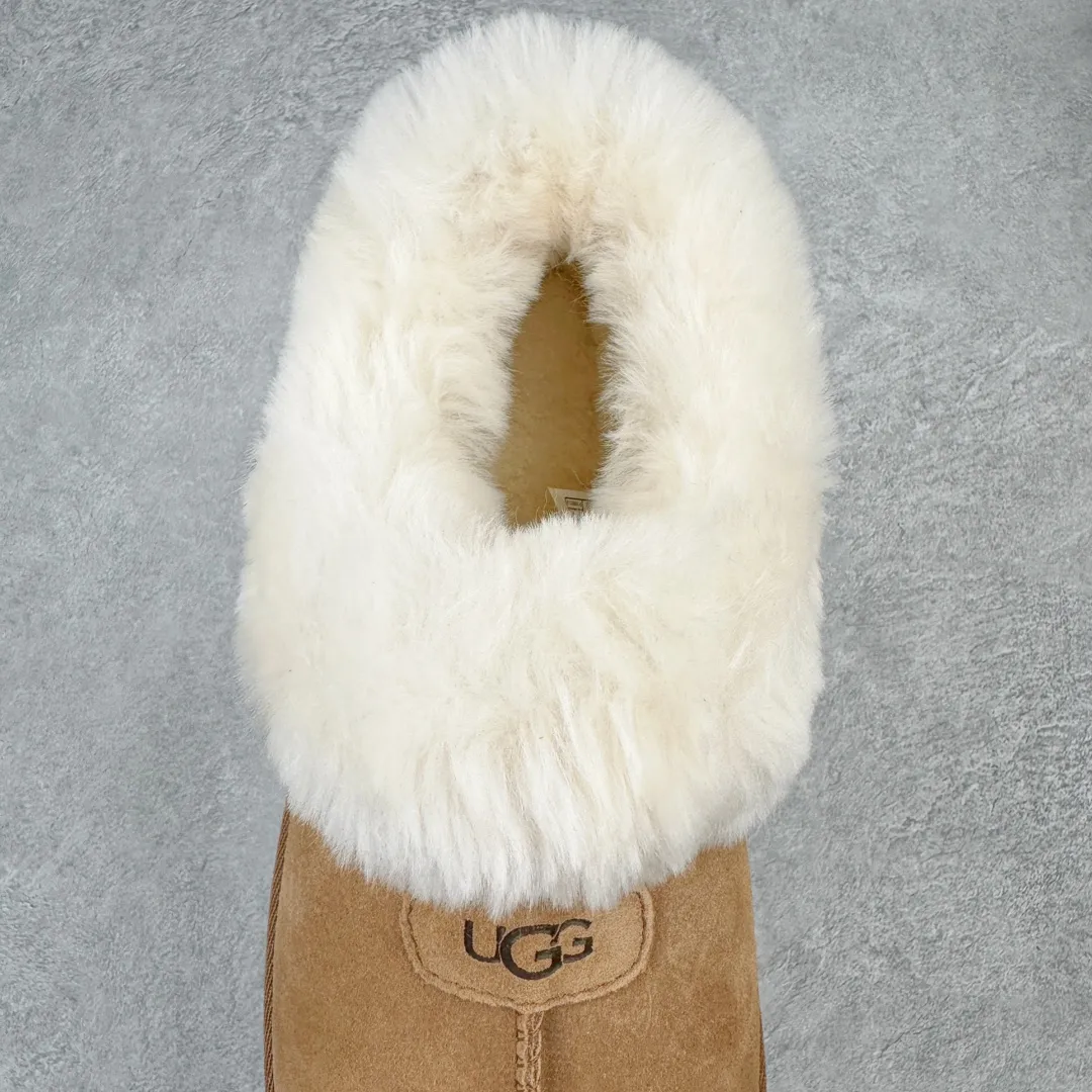 Pick up locally 💰520 UGG 4810H Tatsu special thick-soled autumn and winter sheep fur integrated snow boots. All shoes are made of ZP same factory. Longfeng A-grade Australian imported sheep fur integrated brand OEM production line. Fully follow the ZP process. OEM original pattern maker. Adhering to the principle of no original shoes and no development selection. Pay attention to every detail. The most authentic version on the market TREADLITE "Light Wing" technology outsole Lightweight/durable/flexible/pile size: 35 36 37 38 39 40 Coding: by2936080